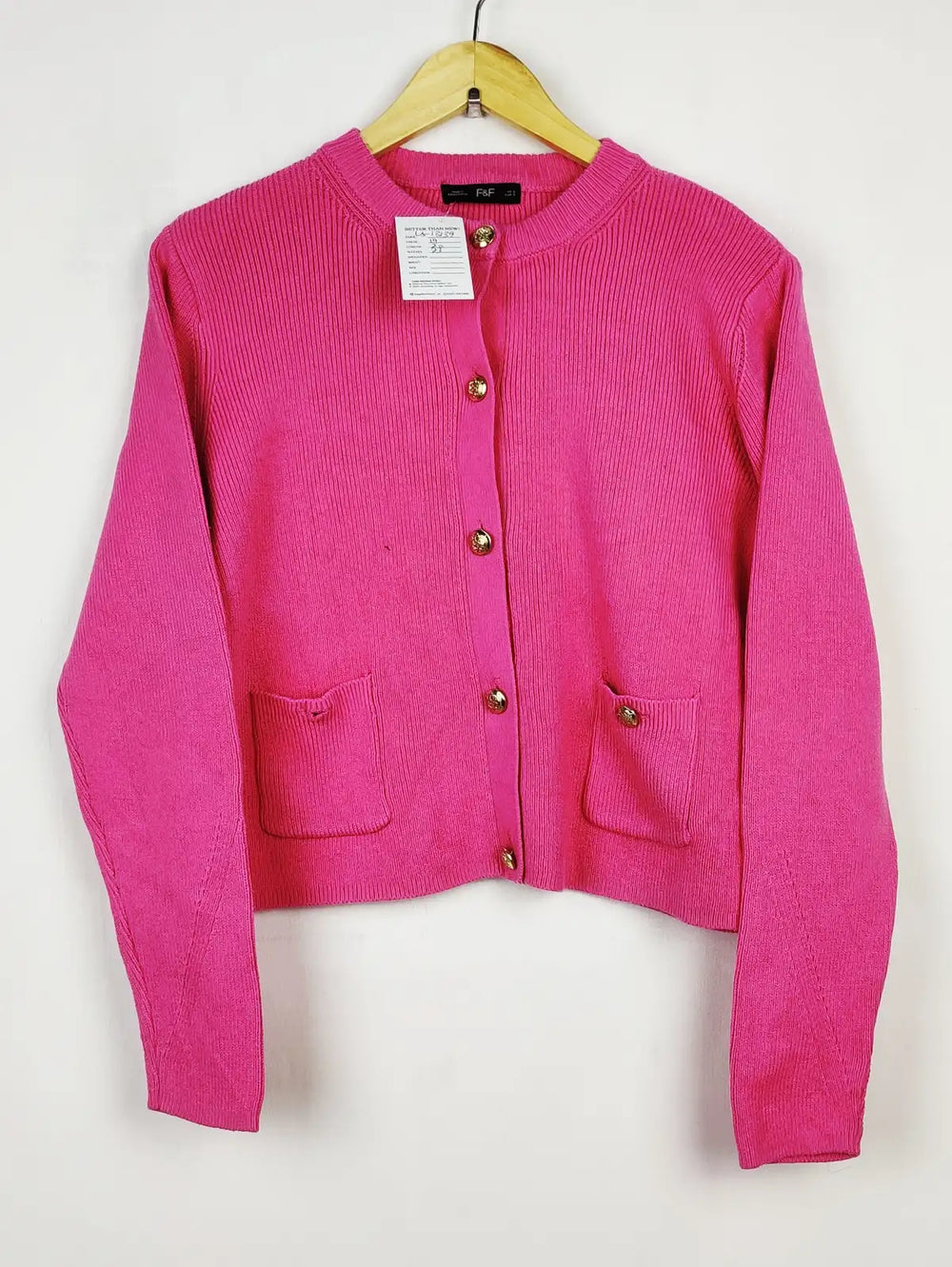 Buy online pre-used pre-loved 100% authentic & Original branded F&F (LS-13139) available in Pakistan. Top international brands avilable.