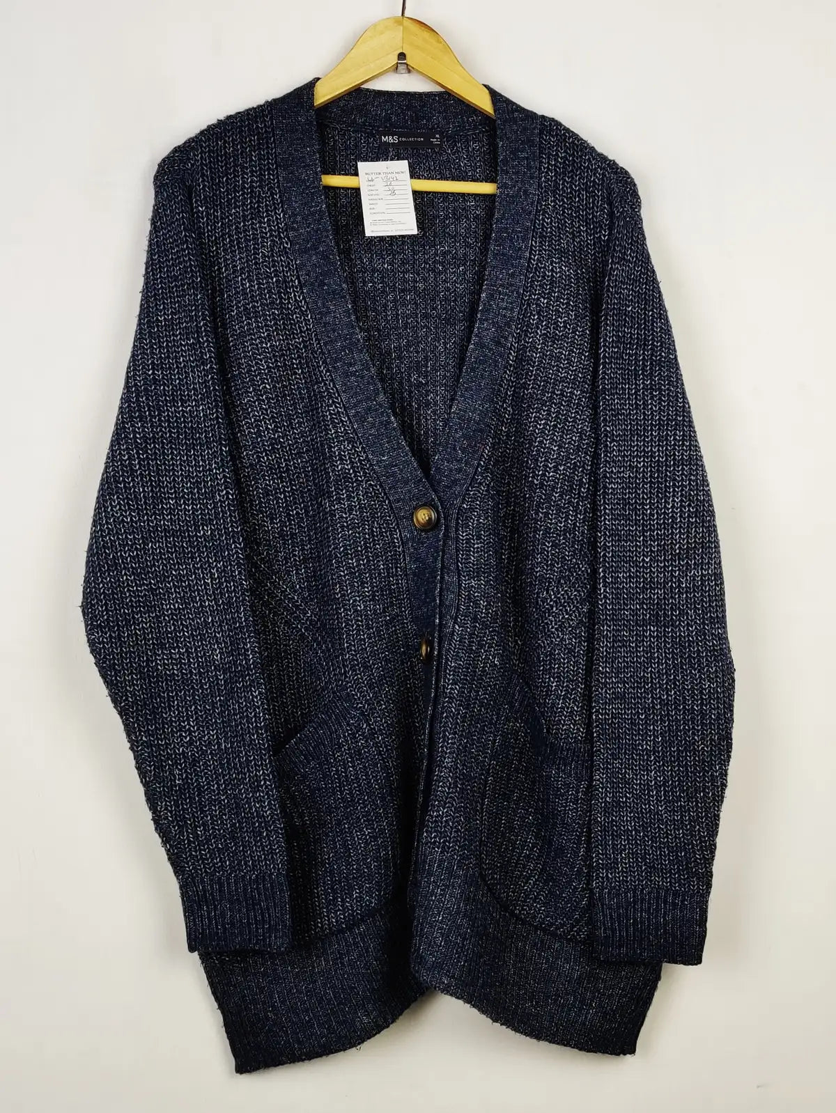 Buy online pre-used pre-loved 100% authentic & Original branded Marks & Spencer (LS-13142) available in Pakistan. Top international brands avilable.