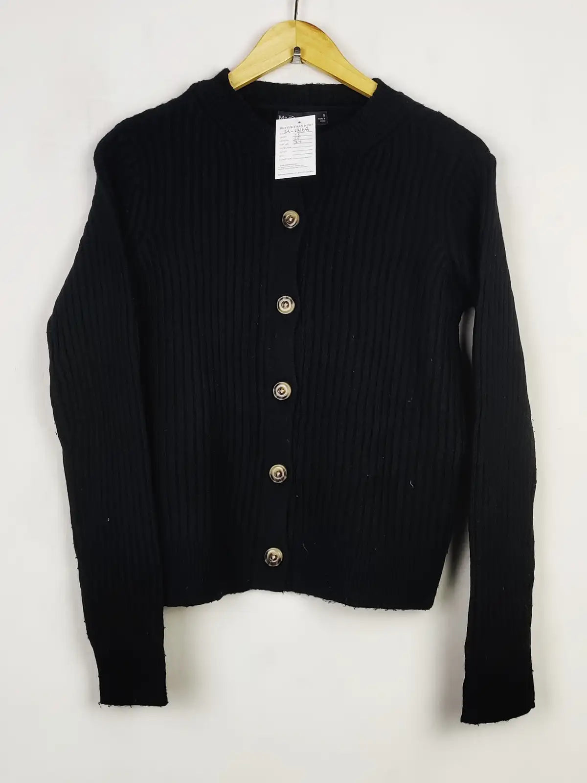 Buy online pre-used pre-loved 100% authentic & Original branded Marks & Spencer (LS-13168) available in Pakistan. Top international brands avilable.