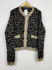 Buy online pre-used pre-loved 100% authentic & Original branded Primark (LS-13181) available in Pakistan. Top international brands avilable.