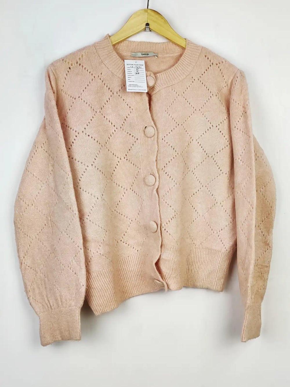 Buy online pre-used pre-loved 100% authentic & Original branded George (LS-13190) available in Pakistan. Top international brands avilable.