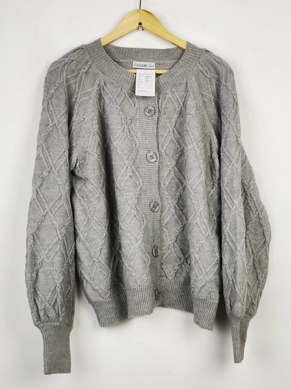 Buy online pre-used pre-loved 100% authentic & Original branded Gallery (LS-13211) available in Pakistan. Top international brands avilable.