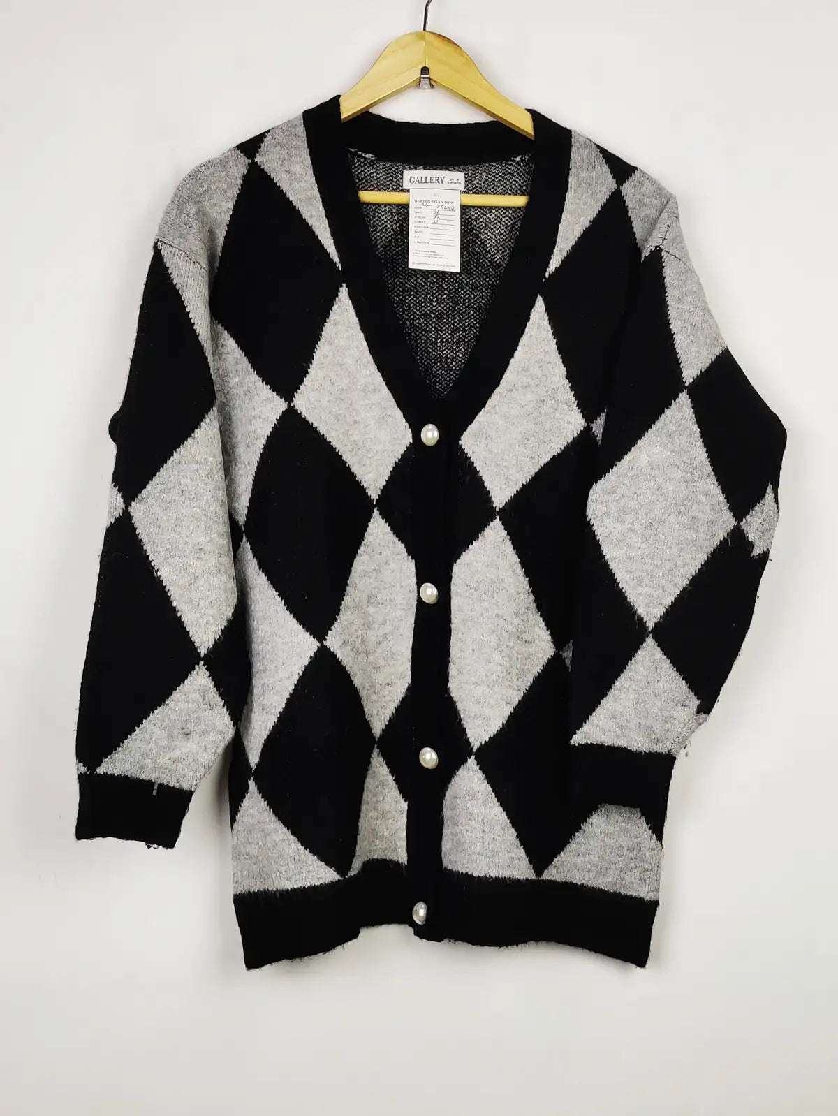 Buy online pre-used pre-loved 100% authentic & Original branded Gallery (LS-13248) available in Pakistan. Top international brands avilable.