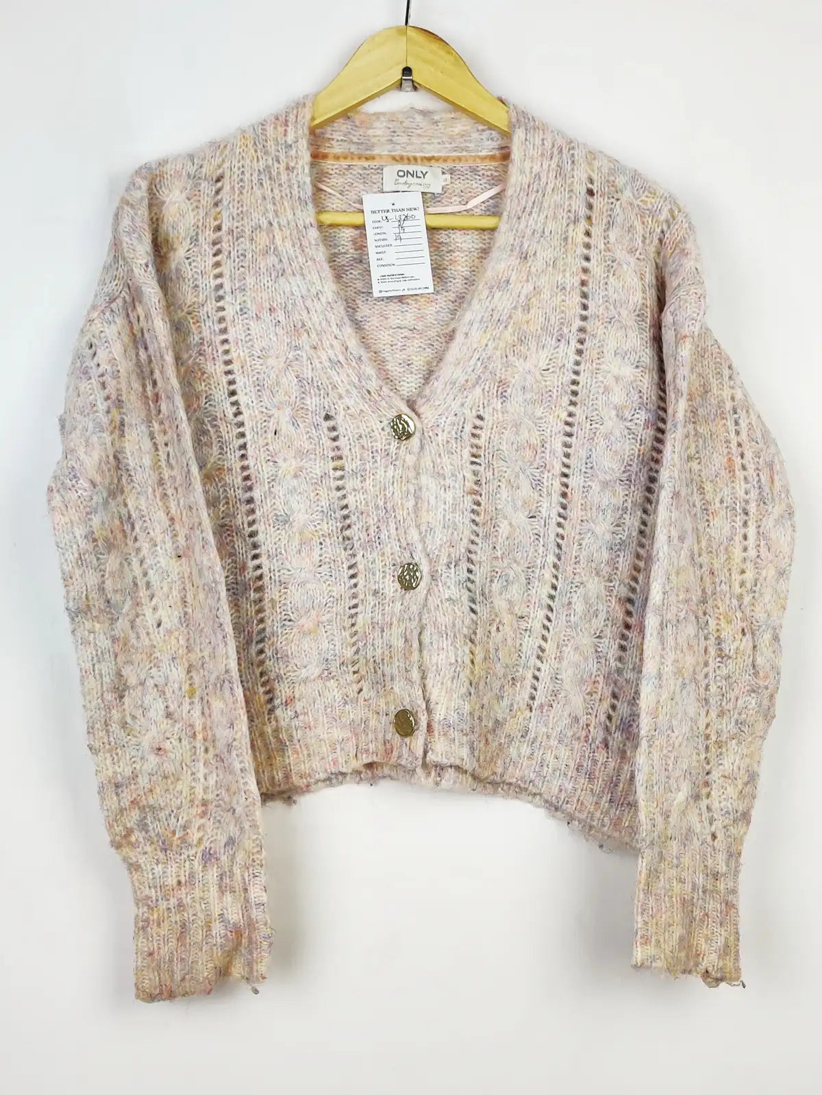 Buy online pre-used pre-loved 100% authentic & Original branded Only (LS-13260) available in Pakistan. Top international brands avilable.