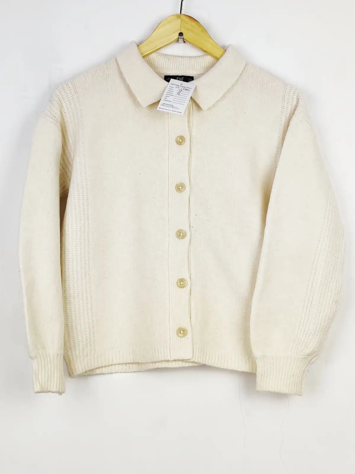 Buy online pre-used pre-loved 100% authentic & Original branded F&F (LS-13266) available in Pakistan. Top international brands avilable.