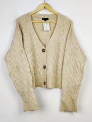 Buy online pre-used pre-loved 100% authentic & Original branded New Look (LS-13275) available in Pakistan. Top international brands avilable.