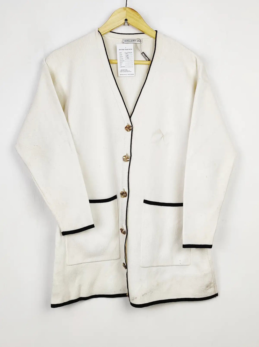 Buy online pre-used pre-loved 100% authentic & Original branded Gallery (LS-13323) available in Pakistan. Top international brands avilable.