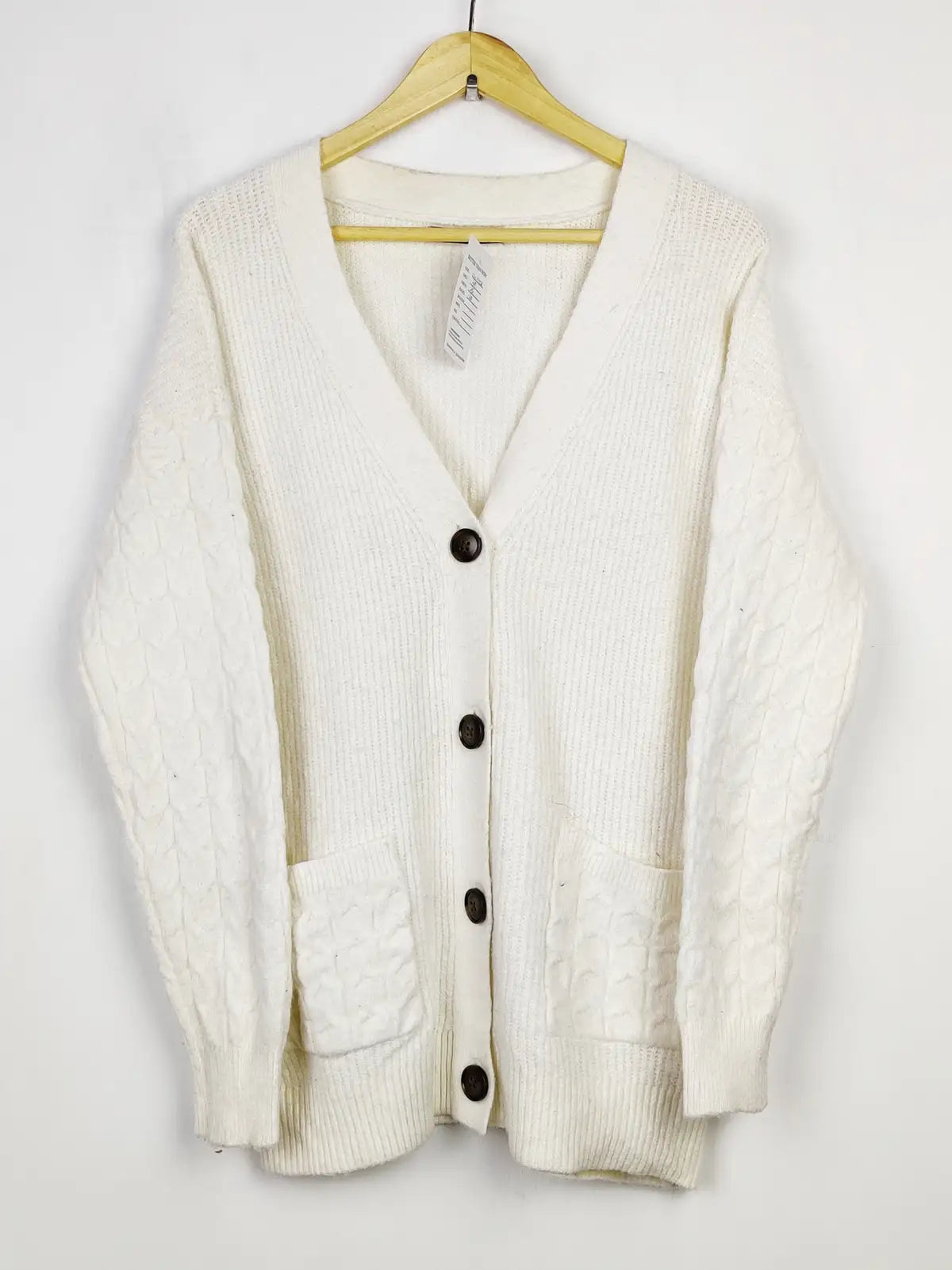 Buy online pre-used pre-loved 100% authentic & Original branded Dunnes Stores (LS-13329) available in Pakistan. Top international brands avilable.