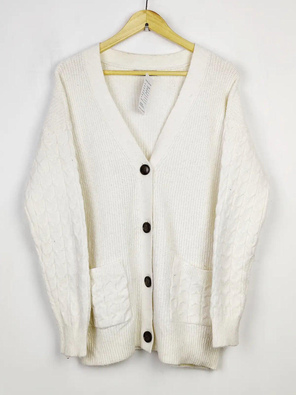 Buy online pre-used pre-loved 100% authentic & Original branded Dunnes Stores (LS-13329) available in Pakistan. Top international brands avilable.