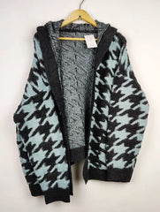 Buy online pre-used pre-loved 100% authentic & Original branded Unknown Brand (LS-13395) available in Pakistan. Top international brands avilable.