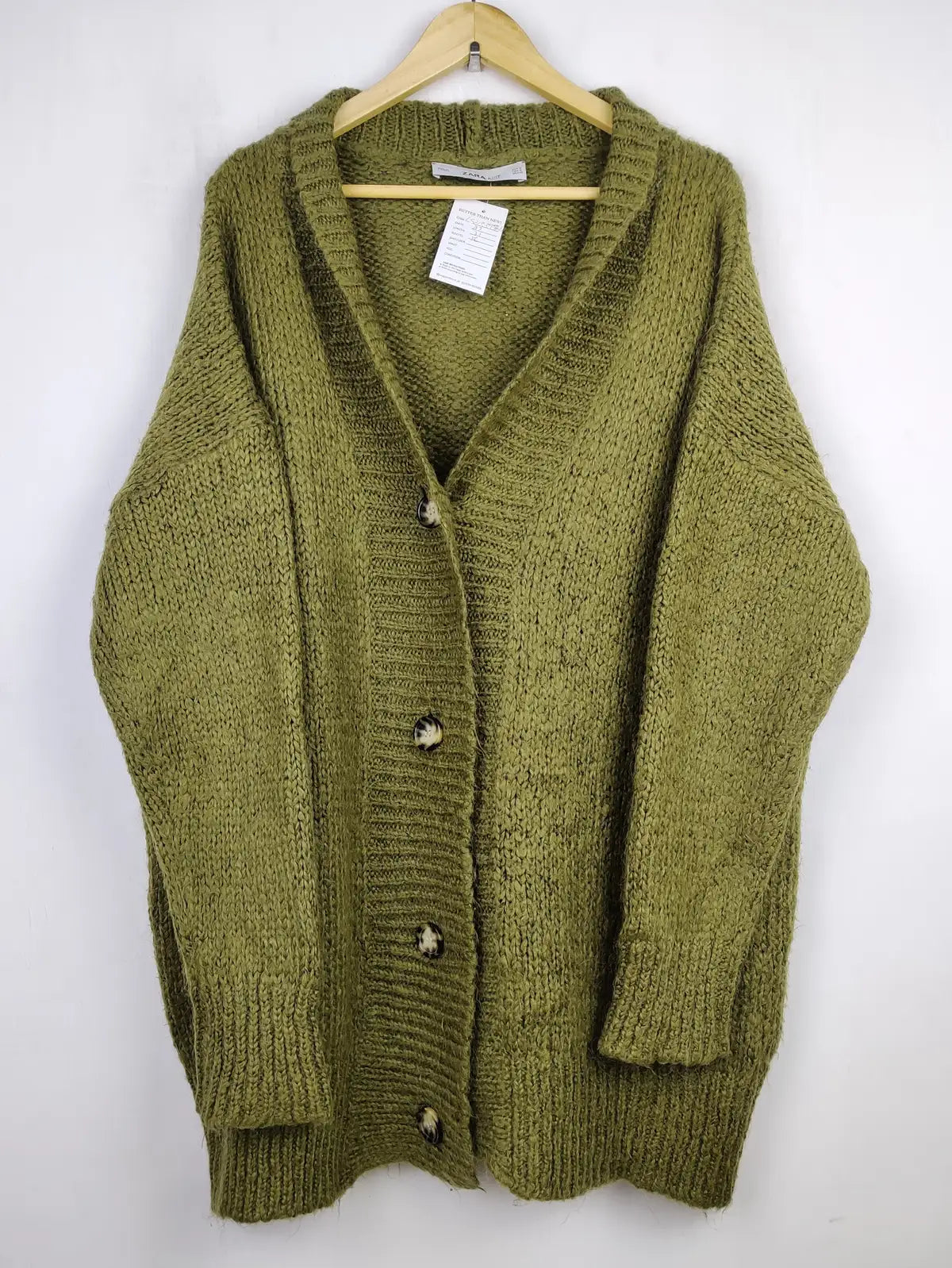 Buy online pre-used pre-loved 100% authentic & Original branded Zara (LS-13396) available in Pakistan. Top international brands avilable.