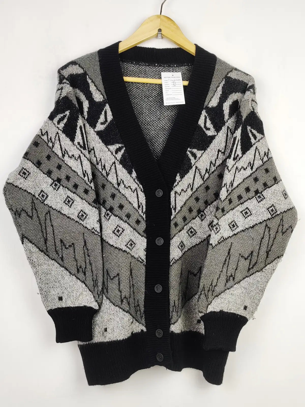 Buy online pre-used pre-loved 100% authentic & Original branded Unknown Brand (LS-13399) available in Pakistan. Top international brands avilable.