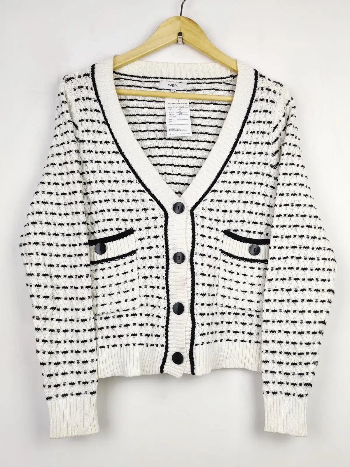 Buy online pre-used pre-loved 100% authentic & Original branded Suncoo (LS-13402) available in Pakistan. Top international brands avilable.