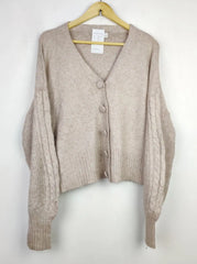 Buy online pre-used pre-loved 100% authentic & Original branded Gallery (LS-13413) available in Pakistan. Top international brands avilable.