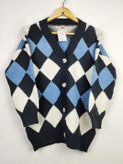 Buy online pre-used pre-loved 100% authentic & Original branded Unknown Brand (LS-13417) available in Pakistan. Top international brands avilable.