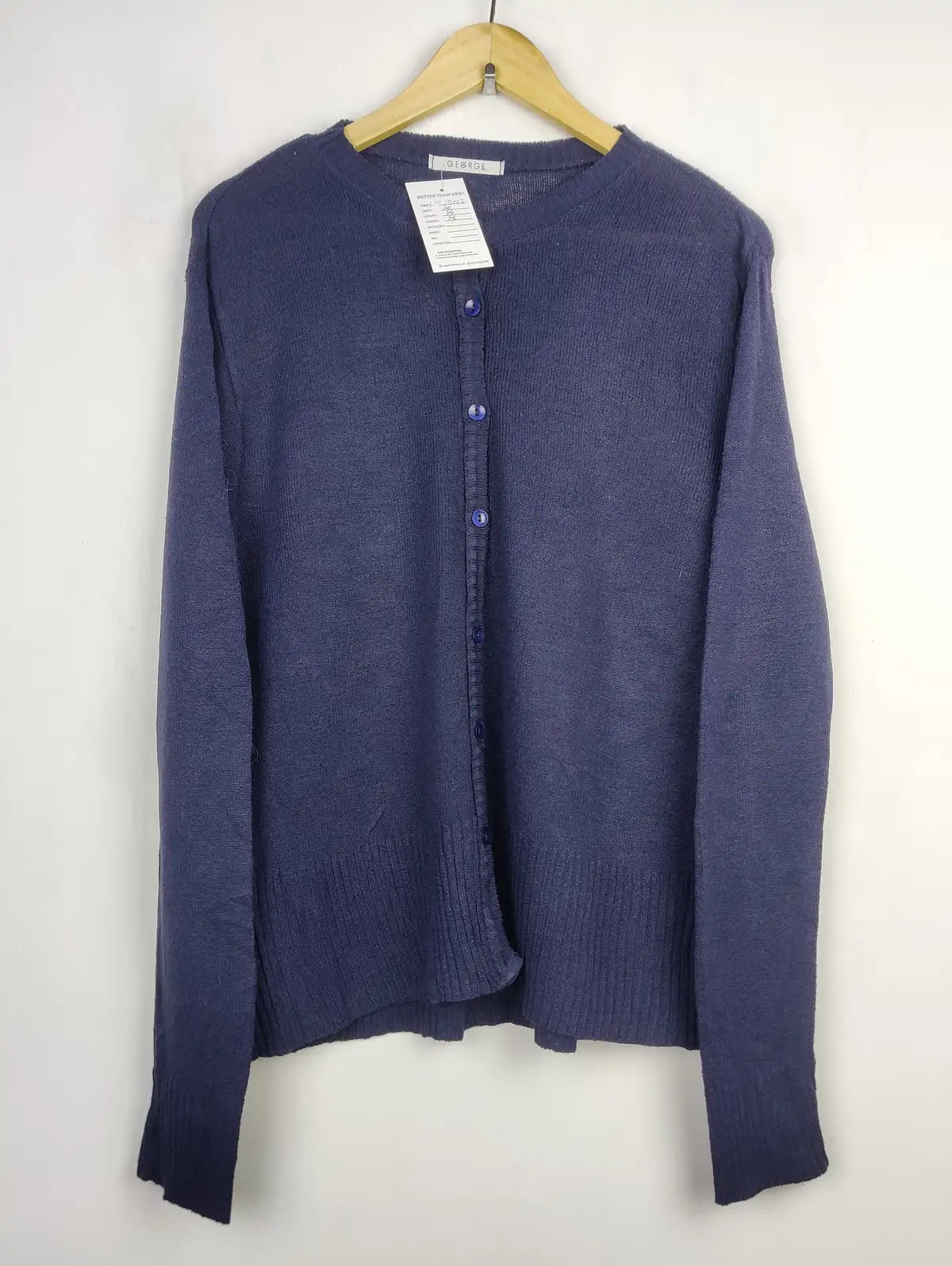 Buy online pre-used pre-loved 100% authentic & Original branded George (LS-13447) available in Pakistan. Top international brands avilable.