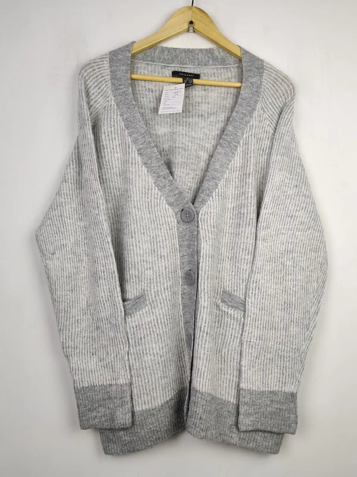 Buy online pre-used pre-loved 100% authentic & Original branded Zara (LS-13456) available in Pakistan. Top international brands avilable.