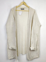 Buy online pre-used pre-loved 100% authentic & Original branded Boohoo (LS-13465) available in Pakistan. Top international brands avilable.