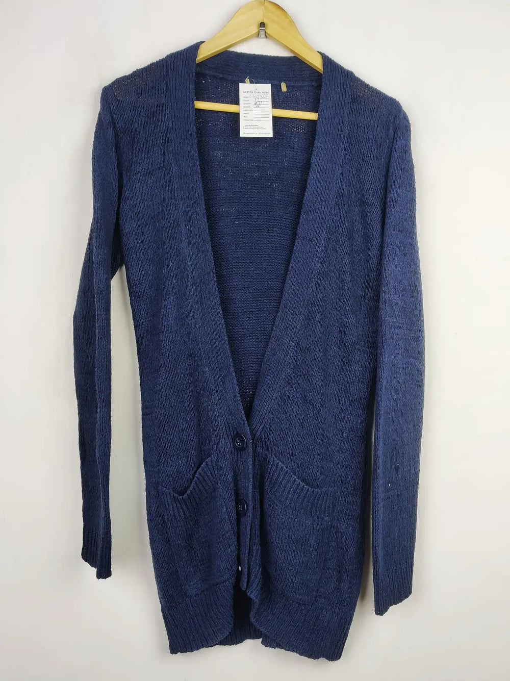 Buy online pre-used pre-loved 100% authentic & Original branded Unknown Brand (LS-13487) available in Pakistan. Top international brands avilable.