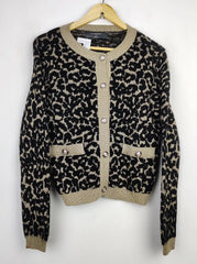 Buy online pre-used pre-loved 100% authentic & Original branded Primark (LS-13526) available in Pakistan. Top international brands avilable.