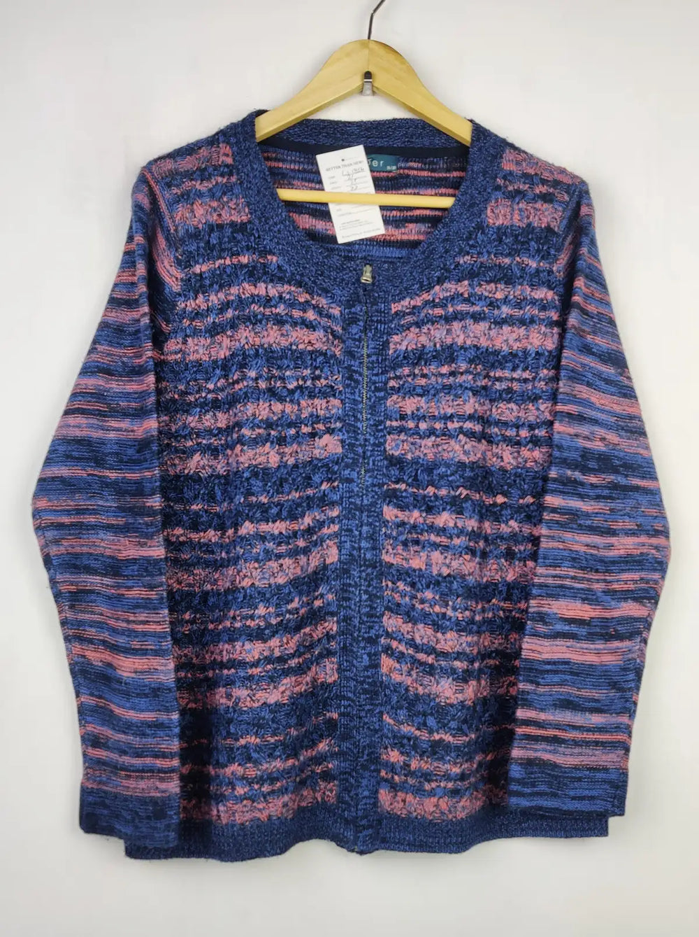 Buy online pre-used pre-loved 100% authentic & Original branded Amber (LS-13560) available in Pakistan. Top international brands avilable.