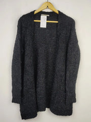 Buy online pre-used pre-loved 100% authentic & Original branded George (LS-13563) available in Pakistan. Top international brands avilable.