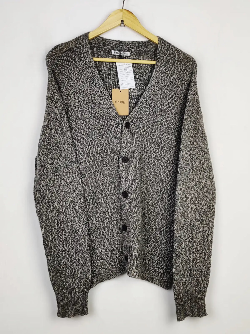 Buy online pre-used pre-loved 100% authentic & Original branded Zara (LS-13598) available in Pakistan. Top international brands avilable.