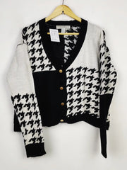 Buy online pre-used pre-loved 100% authentic & Original branded Liquorish (LS-13608) available in Pakistan. Top international brands avilable.