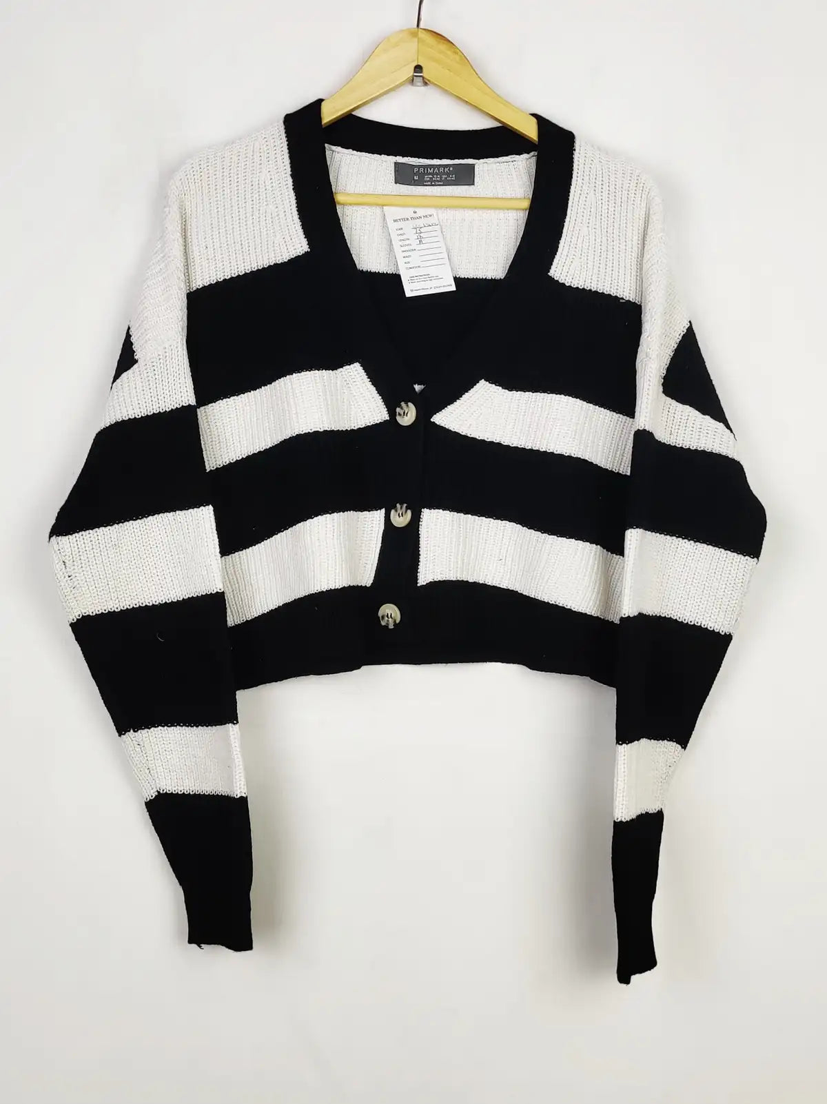 Buy online pre-used pre-loved 100% authentic & Original branded Primark (LS-13612) available in Pakistan. Top international brands avilable.