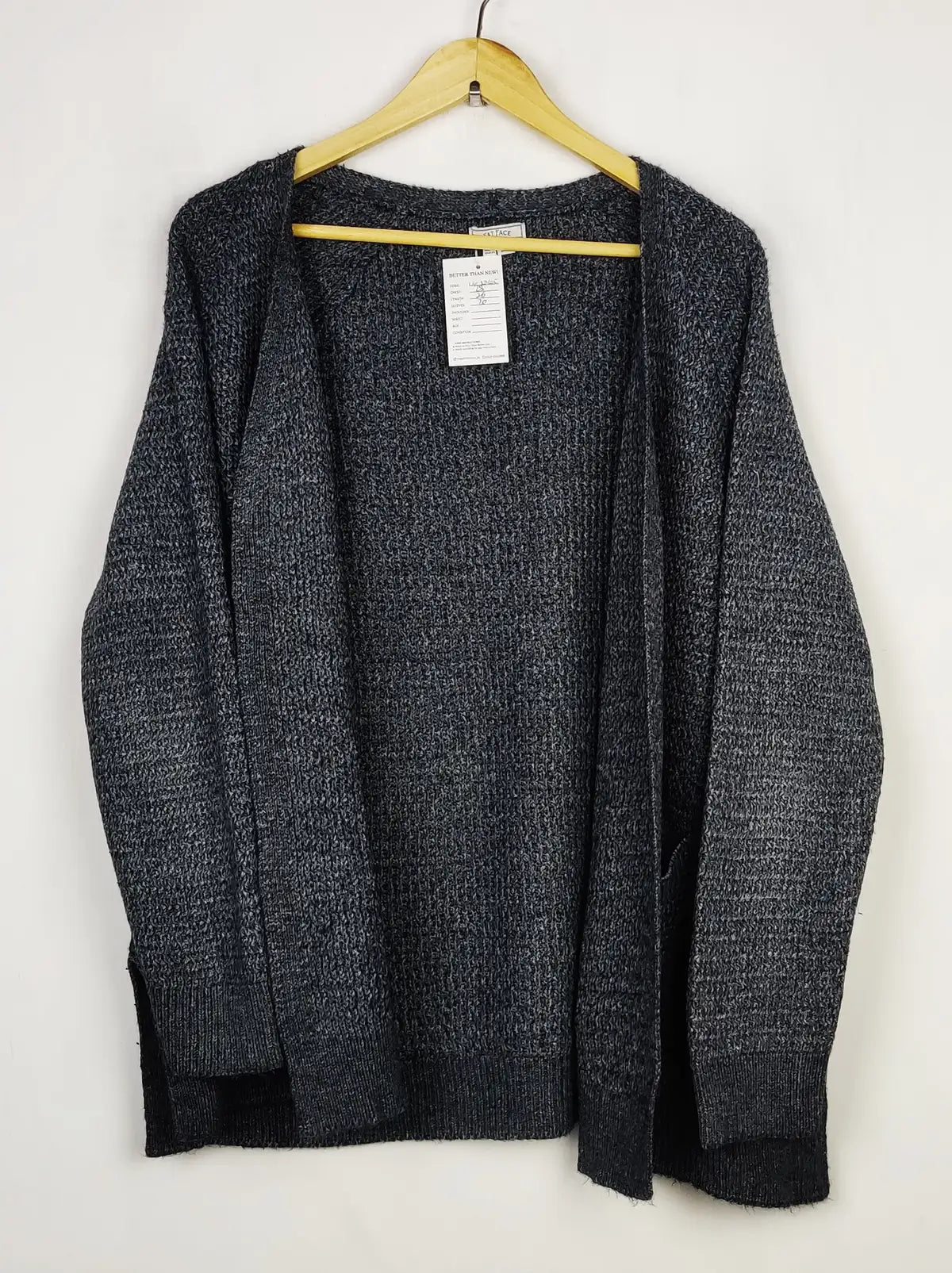 Buy online pre-used pre-loved 100% authentic & Original branded Fat Face (LS-13625) available in Pakistan. Top international brands avilable.