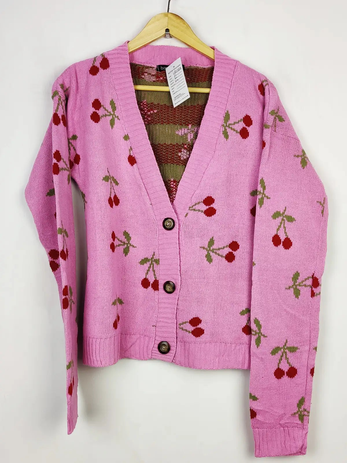 Buy online pre-used pre-loved 100% authentic & Original branded Boohoo (LS-13638) available in Pakistan. Top international brands avilable.