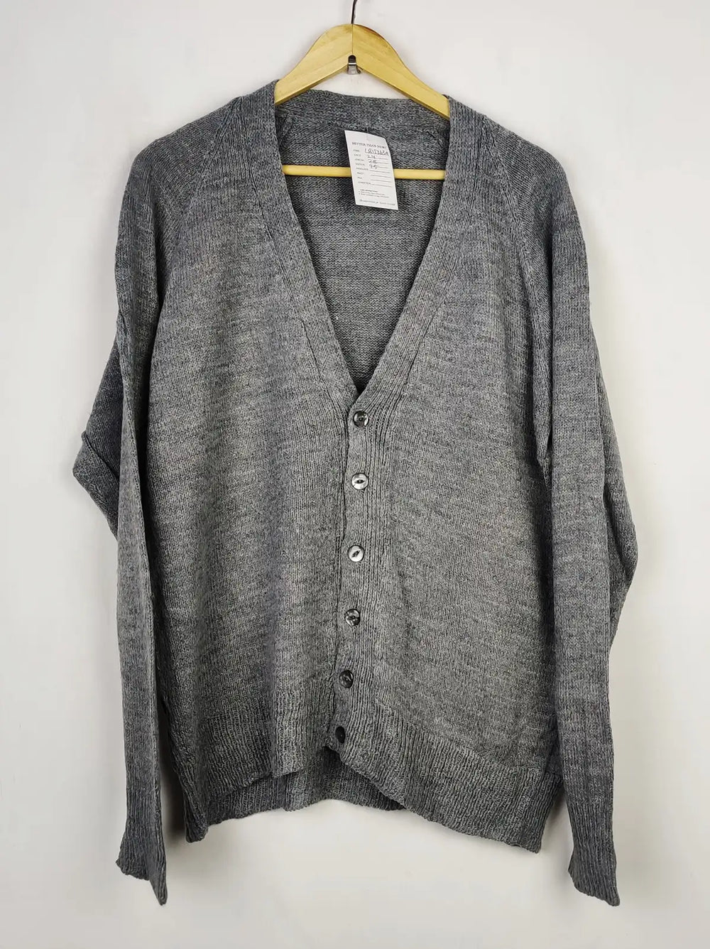 Buy online pre-used pre-loved 100% authentic & Original branded Unknown Brand (LS-13639) available in Pakistan. Top international brands avilable.