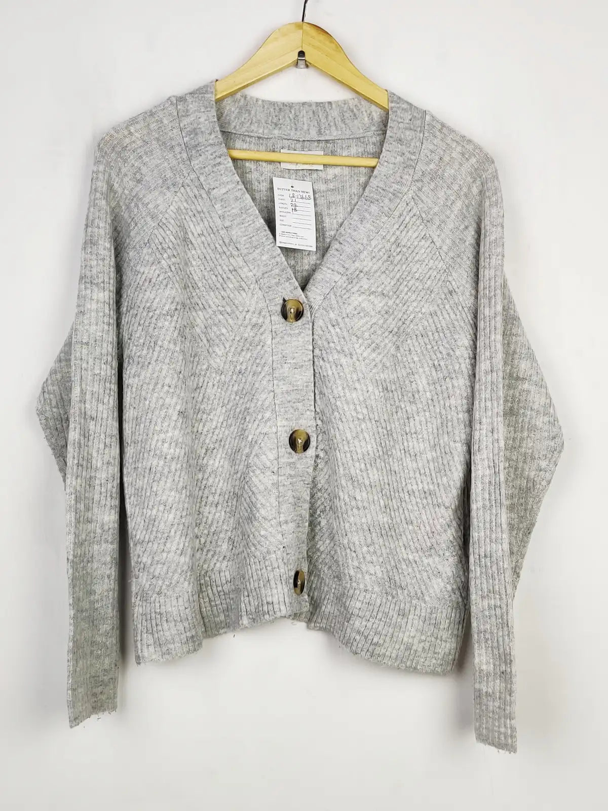 Buy online pre-used pre-loved 100% authentic & Original branded Only (LS-13668) available in Pakistan. Top international brands avilable.