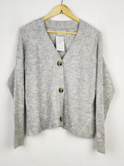 Buy online pre-used pre-loved 100% authentic & Original branded Only (LS-13668) available in Pakistan. Top international brands avilable.