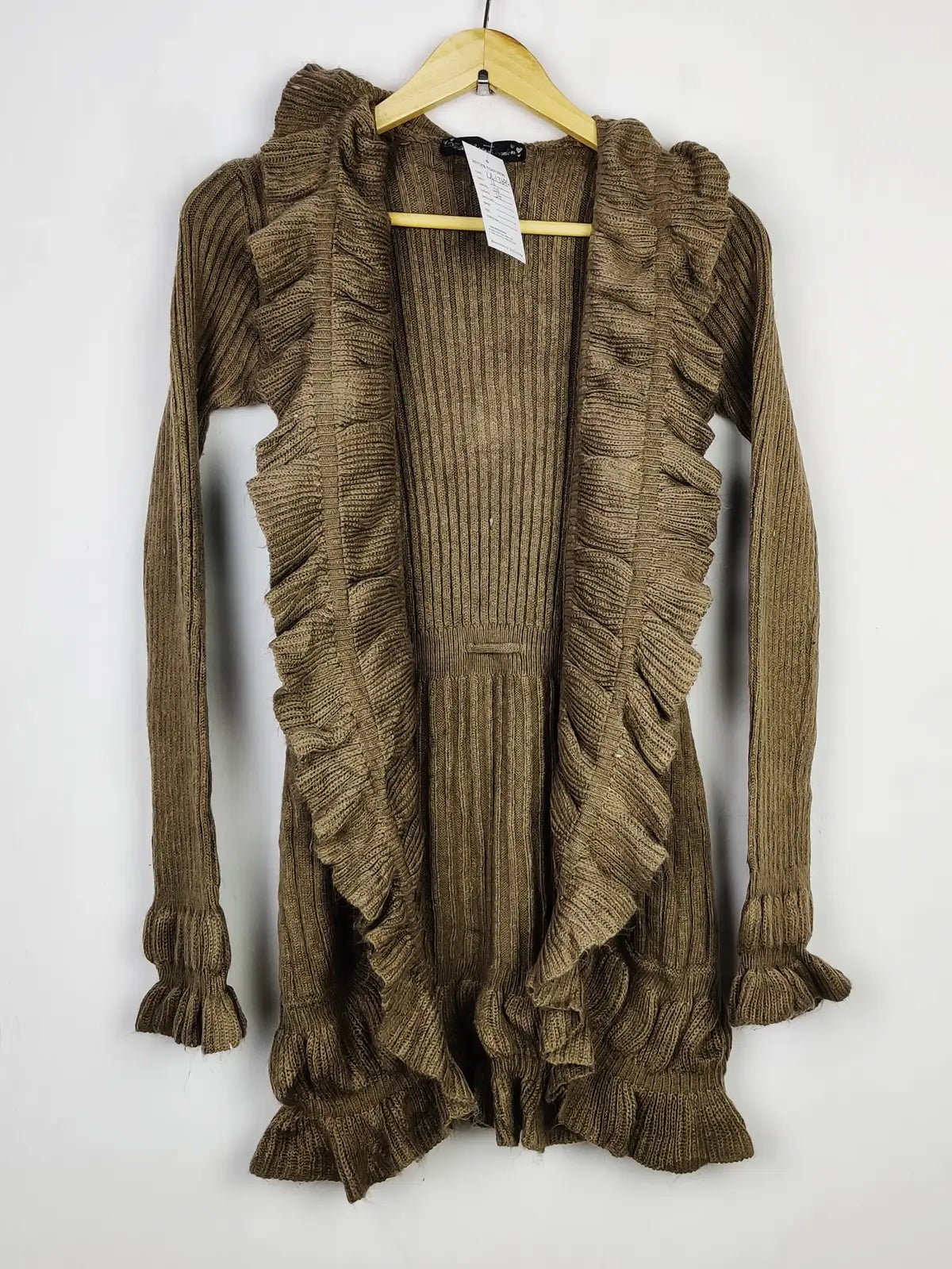 Buy online pre-used pre-loved 100% authentic & Original branded Mela Loves London (LS-13694) available in Pakistan. Top international brands avilable.