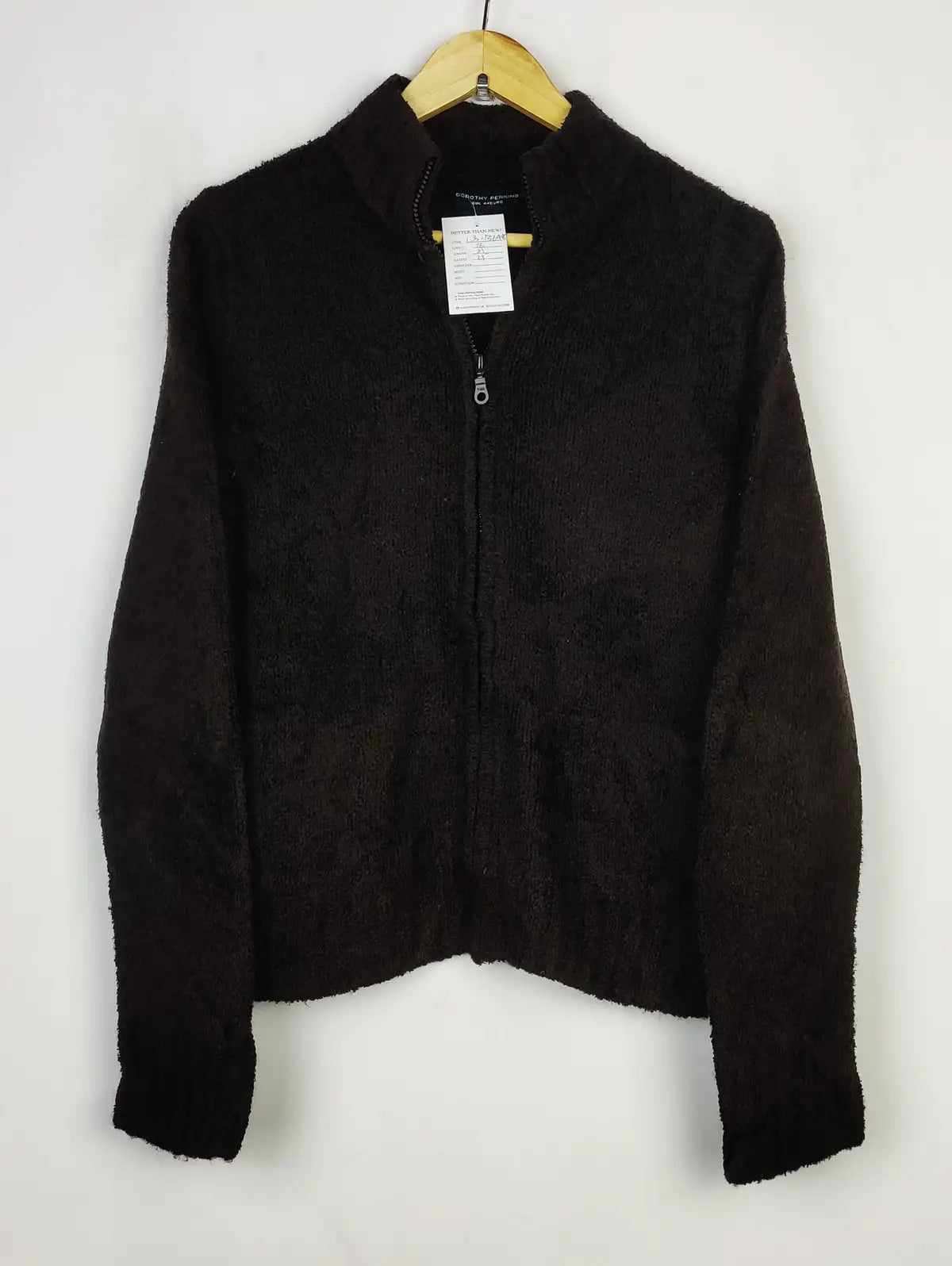 Buy online pre-used pre-loved 100% authentic & Original branded Dorothy Perkins (LS-13698) available in Pakistan. Top international brands avilable.