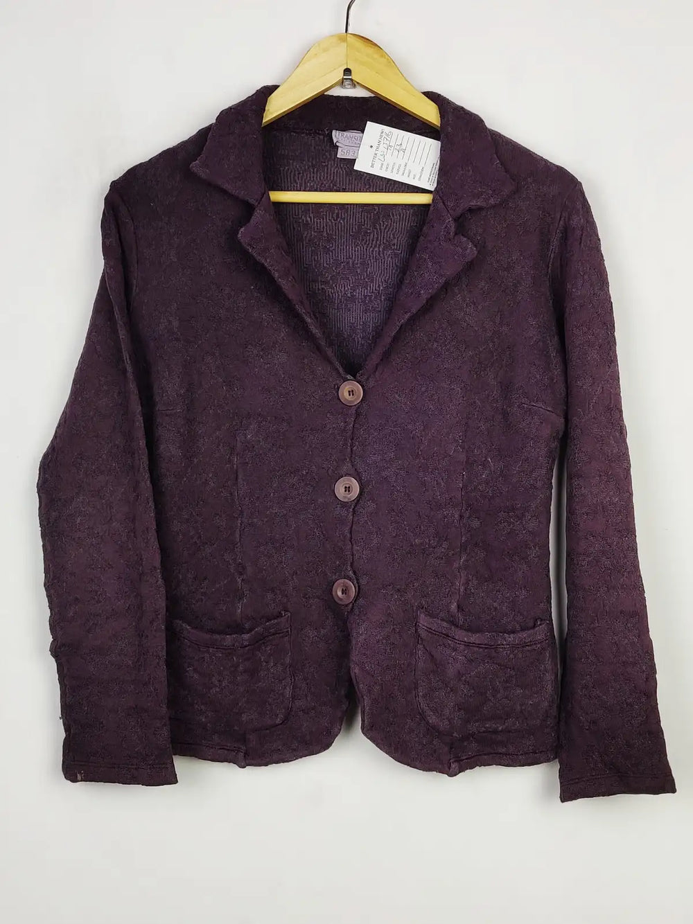 Buy online pre-used pre-loved 100% authentic & Original branded Transit (LS-13716) available in Pakistan. Top international brands avilable.