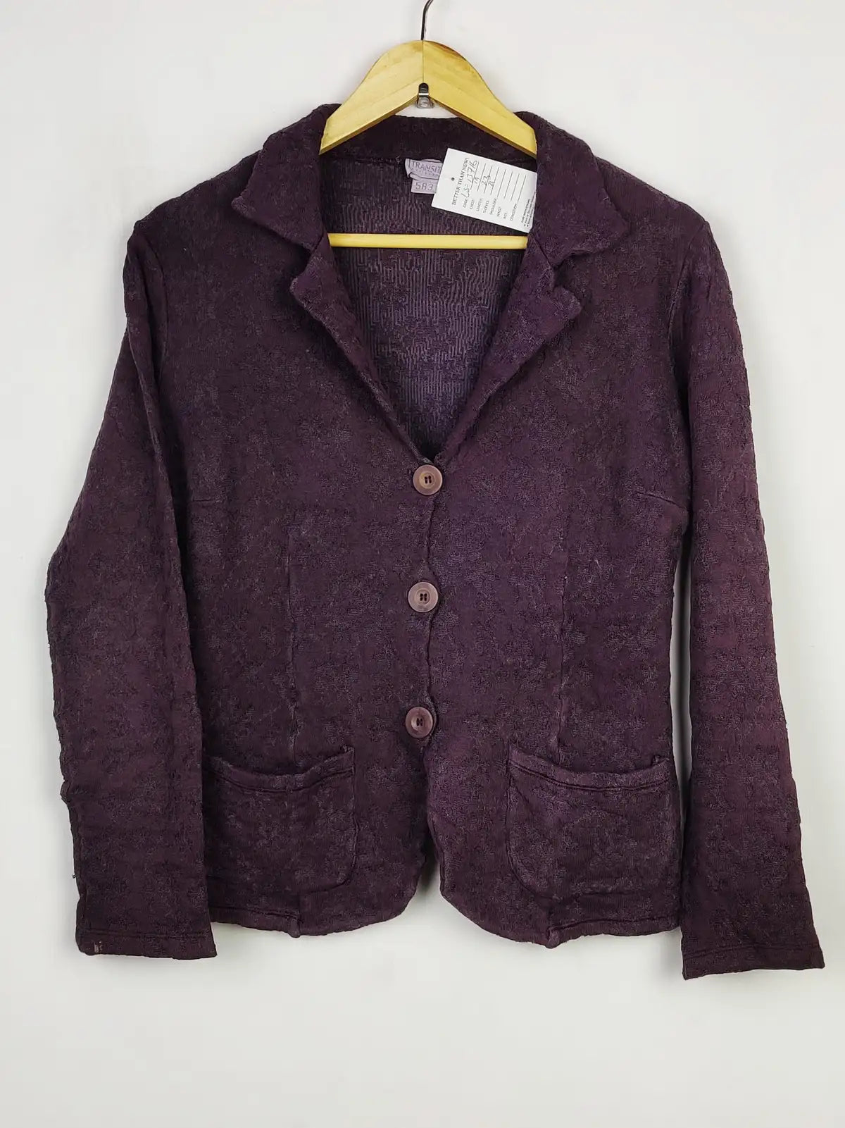 Buy online pre-used pre-loved 100% authentic & Original branded Transit (LS-13716) available in Pakistan. Top international brands avilable.