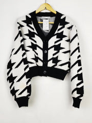 Buy online pre-used pre-loved 100% authentic & Original branded Bershka (LS-13732) available in Pakistan. Top international brands avilable.