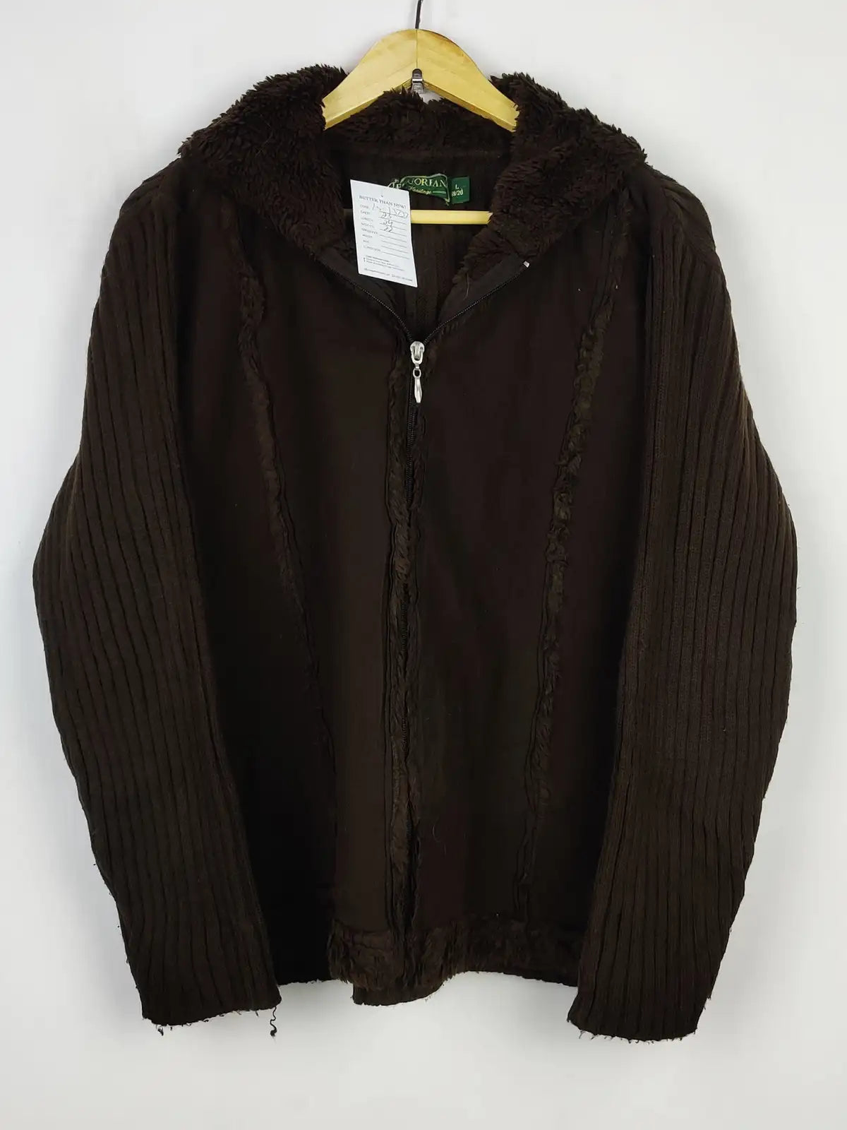 Buy online pre-used pre-loved 100% authentic & Original branded Equorian (LS-13737) available in Pakistan. Top international brands avilable.