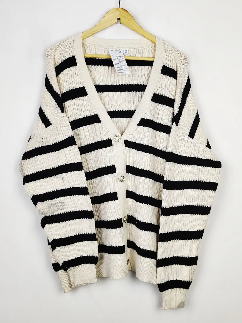 Buy online pre-used pre-loved 100% authentic & Original branded Primark (LS-13742) available in Pakistan. Top international brands avilable.