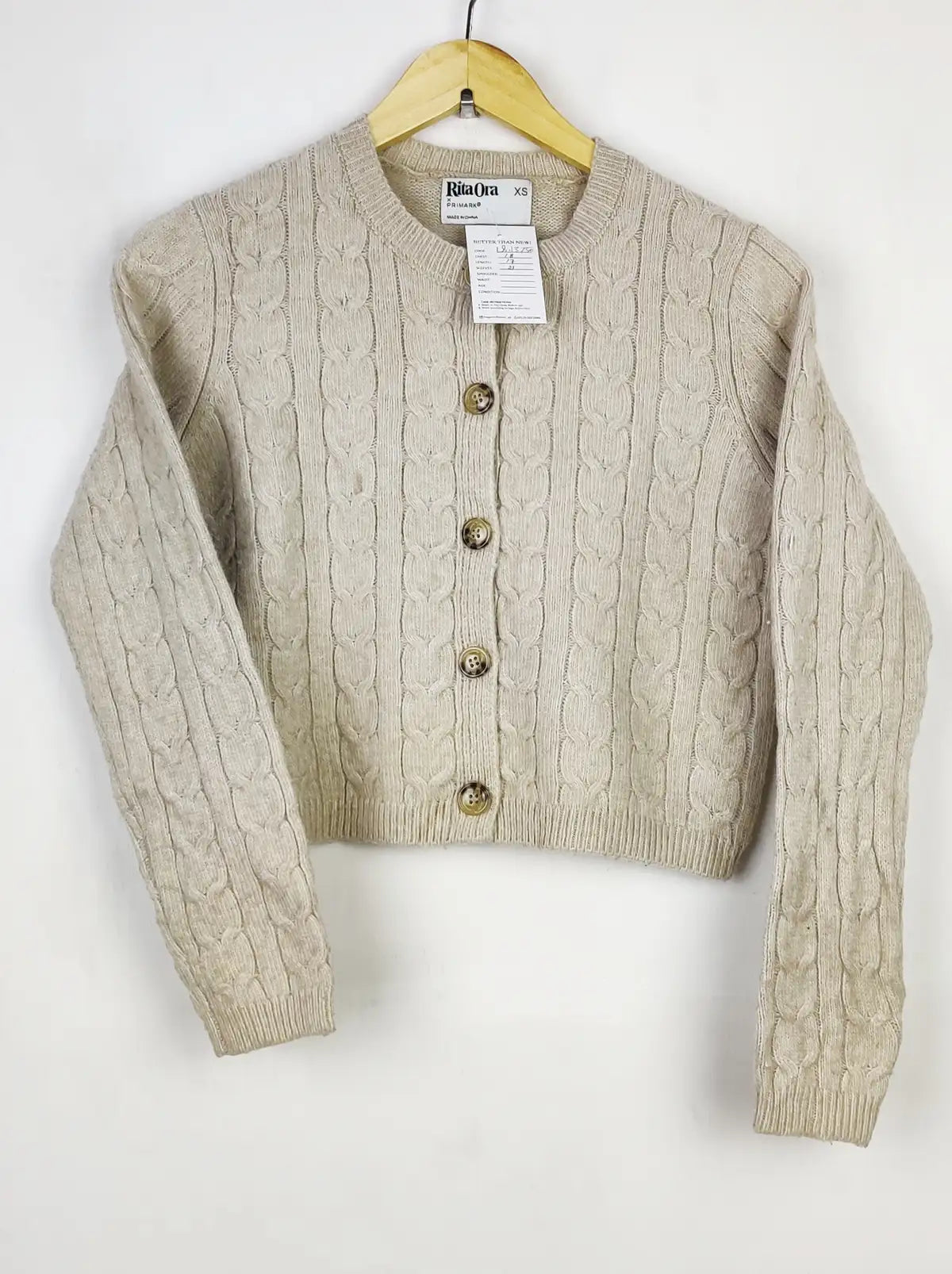 Buy online pre-used pre-loved 100% authentic & Original branded Primark (LS-13750) available in Pakistan. Top international brands avilable.