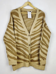 Buy online pre-used pre-loved 100% authentic & Original branded Pep&Co (LS-13752) available in Pakistan. Top international brands avilable.