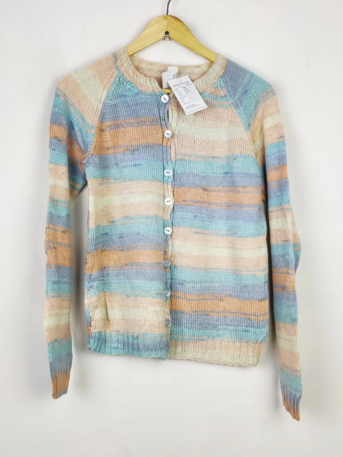 Buy online pre-used pre-loved 100% authentic & Original branded Unknown Brand (LS-13804) available in Pakistan. Top international brands avilable.