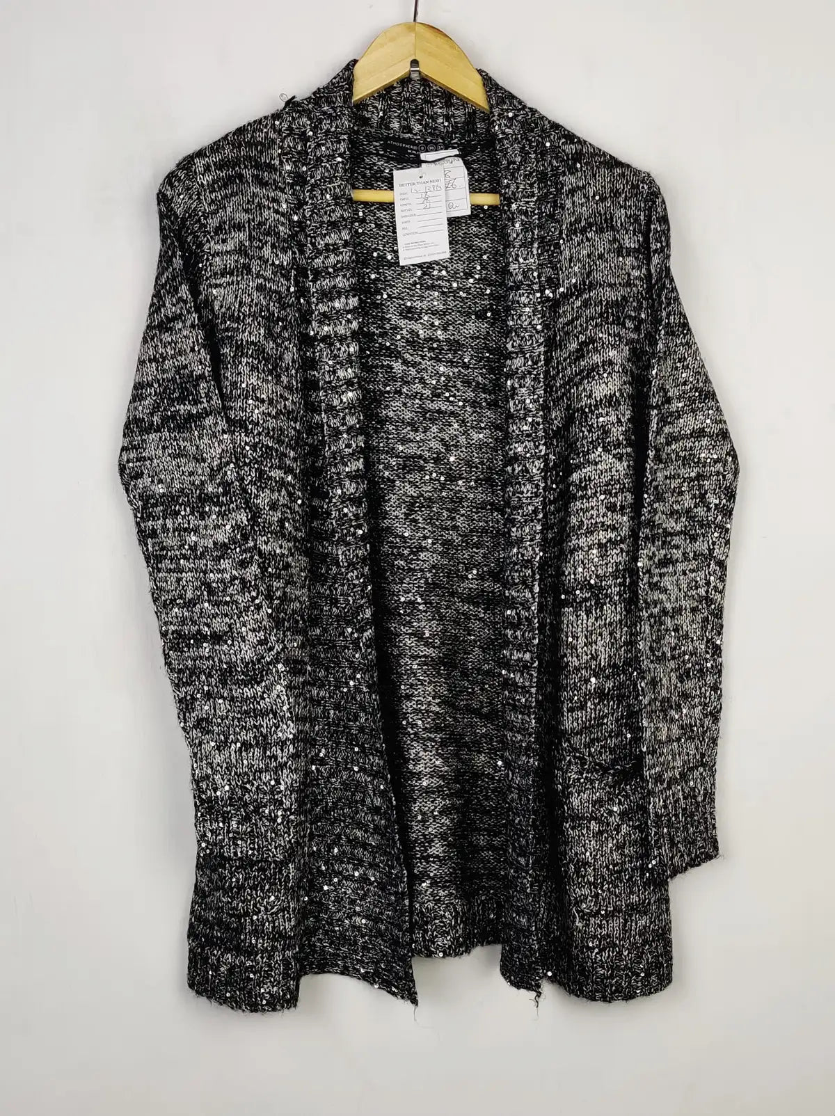 Buy online pre-used pre-loved 100% authentic & Original branded Atmosphere (LS-13814) available in Pakistan. Top international brands avilable.