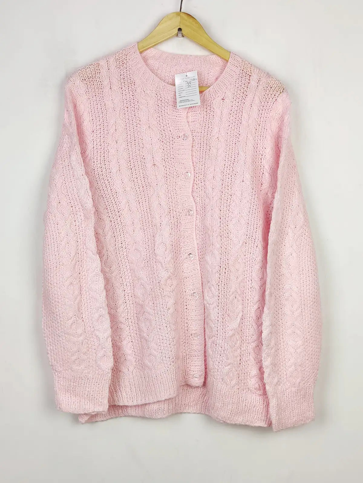 Buy online pre-used pre-loved 100% authentic & Original branded Unknown Brand (LS-13822) available in Pakistan. Top international brands avilable.