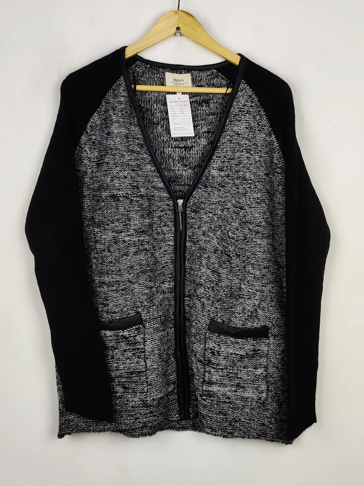 Buy online pre-used pre-loved 100% authentic & Original branded Papaya (LS-13837) available in Pakistan. Top international brands avilable.