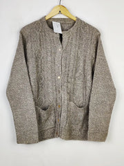 Buy online pre-used pre-loved 100% authentic & Original branded Unknown Brand (LS-13843) available in Pakistan. Top international brands avilable.