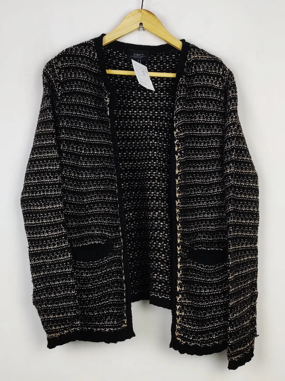 Buy online pre-used pre-loved 100% authentic & Original branded Papaya (LS-13850) available in Pakistan. Top international brands avilable.