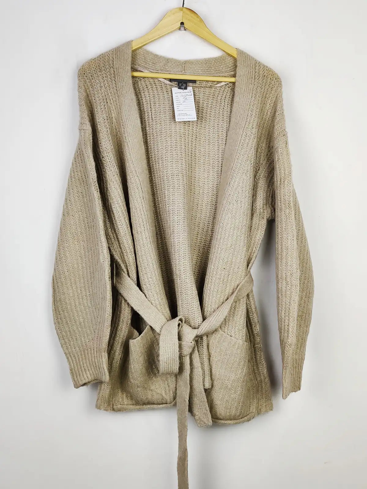 Buy online pre-used pre-loved 100% authentic & Original branded Primark (LS-13865) available in Pakistan. Top international brands avilable.